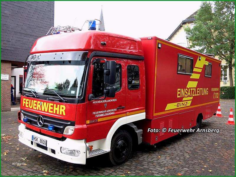 arnsberg feuerwehr uebt mit hilfs nsten stimmige kommunikation per funk