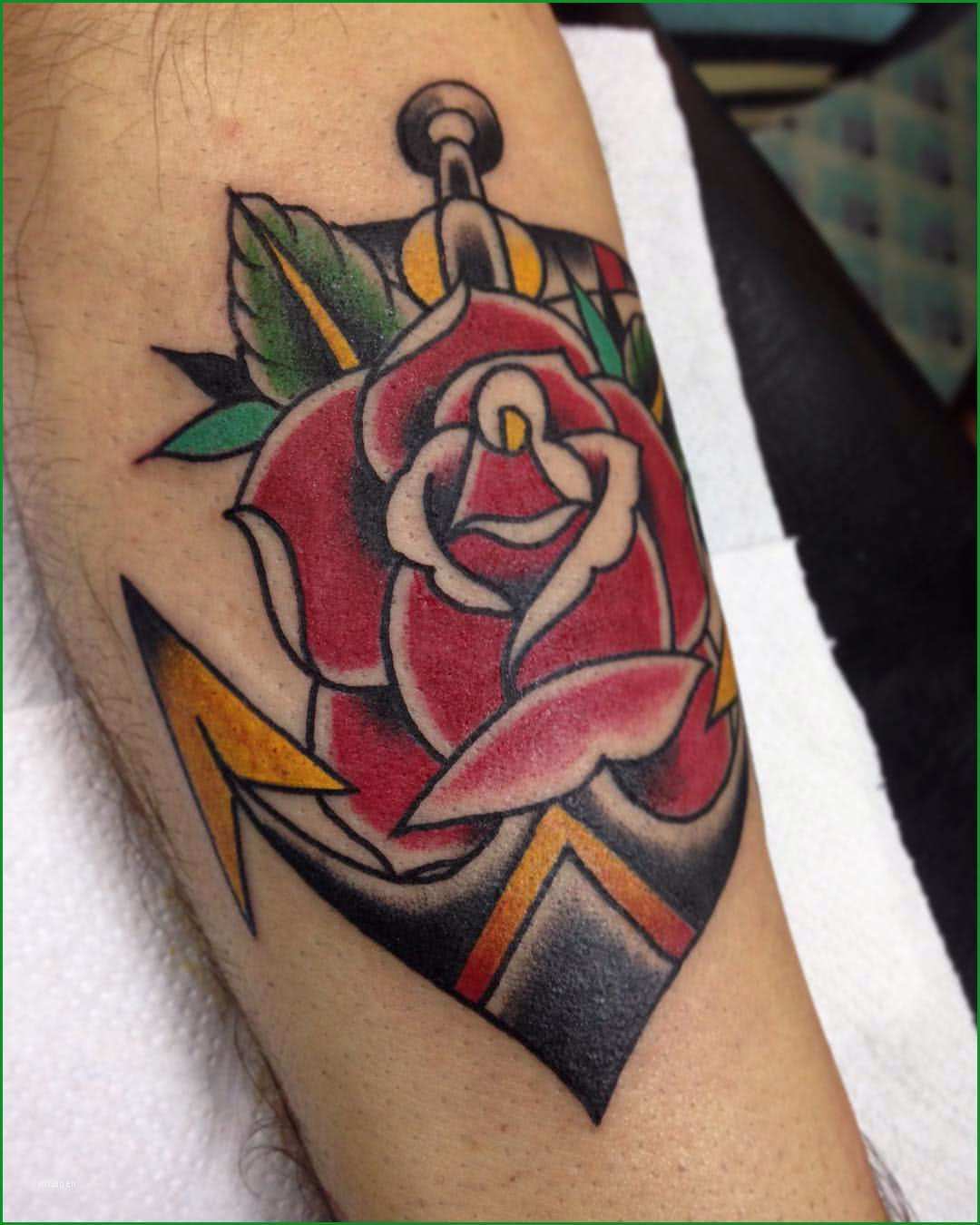 tattoo anker mit rose